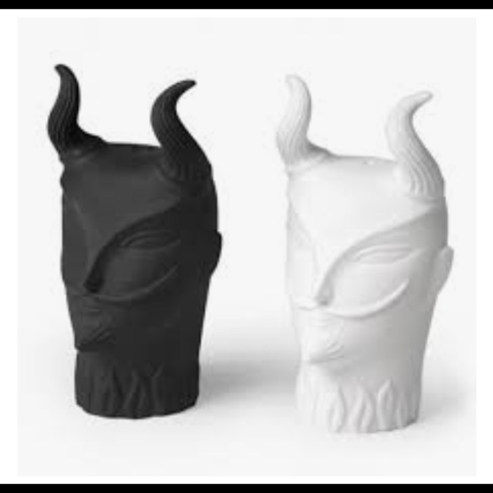 Jonathan Adler Devil Salt and Pepper shakers - perfect condition! Super rare!